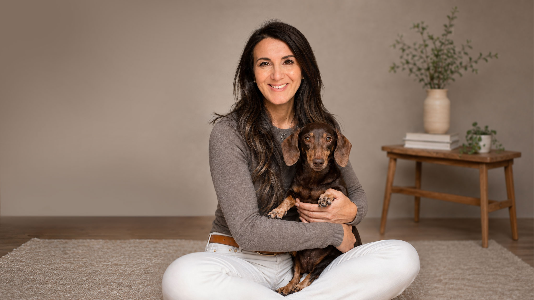 Lorena Vivace, consulente alimentare per cani e gatti, con il suo cane Audrey